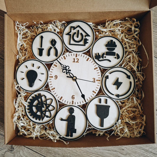 Koka sienas pulkstenis ar Jūsu izvēlētiem simboliem